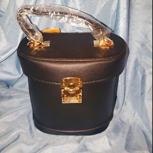 Barrel handbag